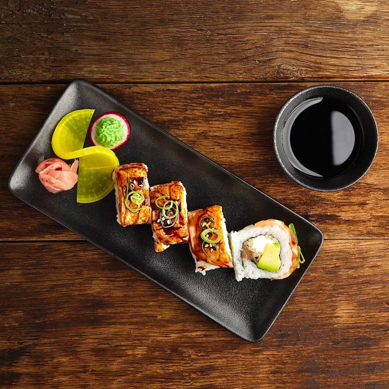 SALMON TERIYAKI ROLL